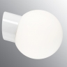 Applique avec base blanche et sphère en verre blanc mat, diamètre 18cm