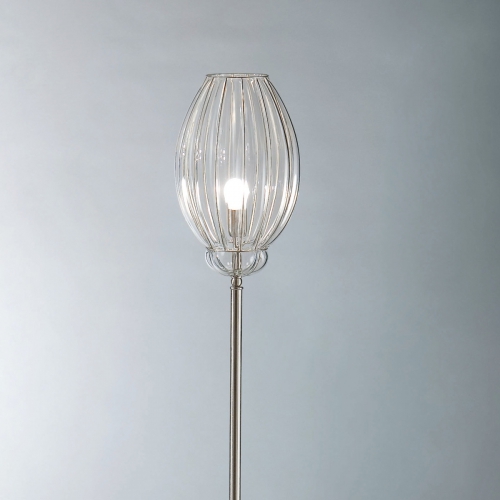 Lampadaire moderne en métal avec un diffuseur transparent en verre de Murano en forme de cloche